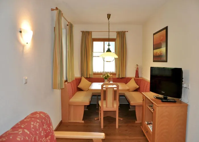 卡斯佩尔保尔公寓 *